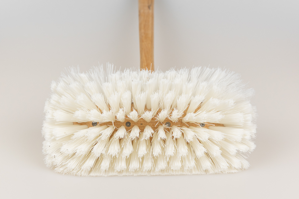 Badewannenbürste mit Griff Kunst